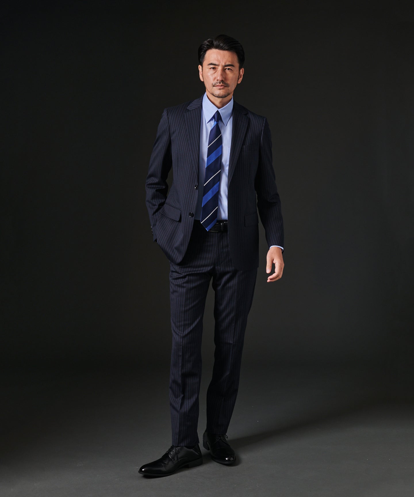 HIROKO KOSHINO TWピンストライプスーツ